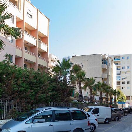 1 Bedroom Apartment With Fast Internet And Sea View Balcony In Durres Exterior photo