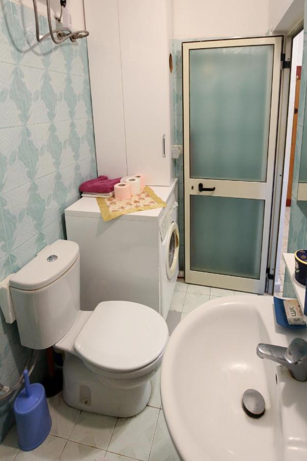 1 Bedroom Apartment With Fast Internet And Sea View Balcony In Durres Exterior photo